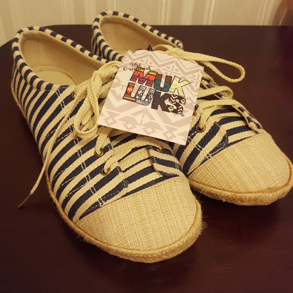Mukluks navy striped shoes